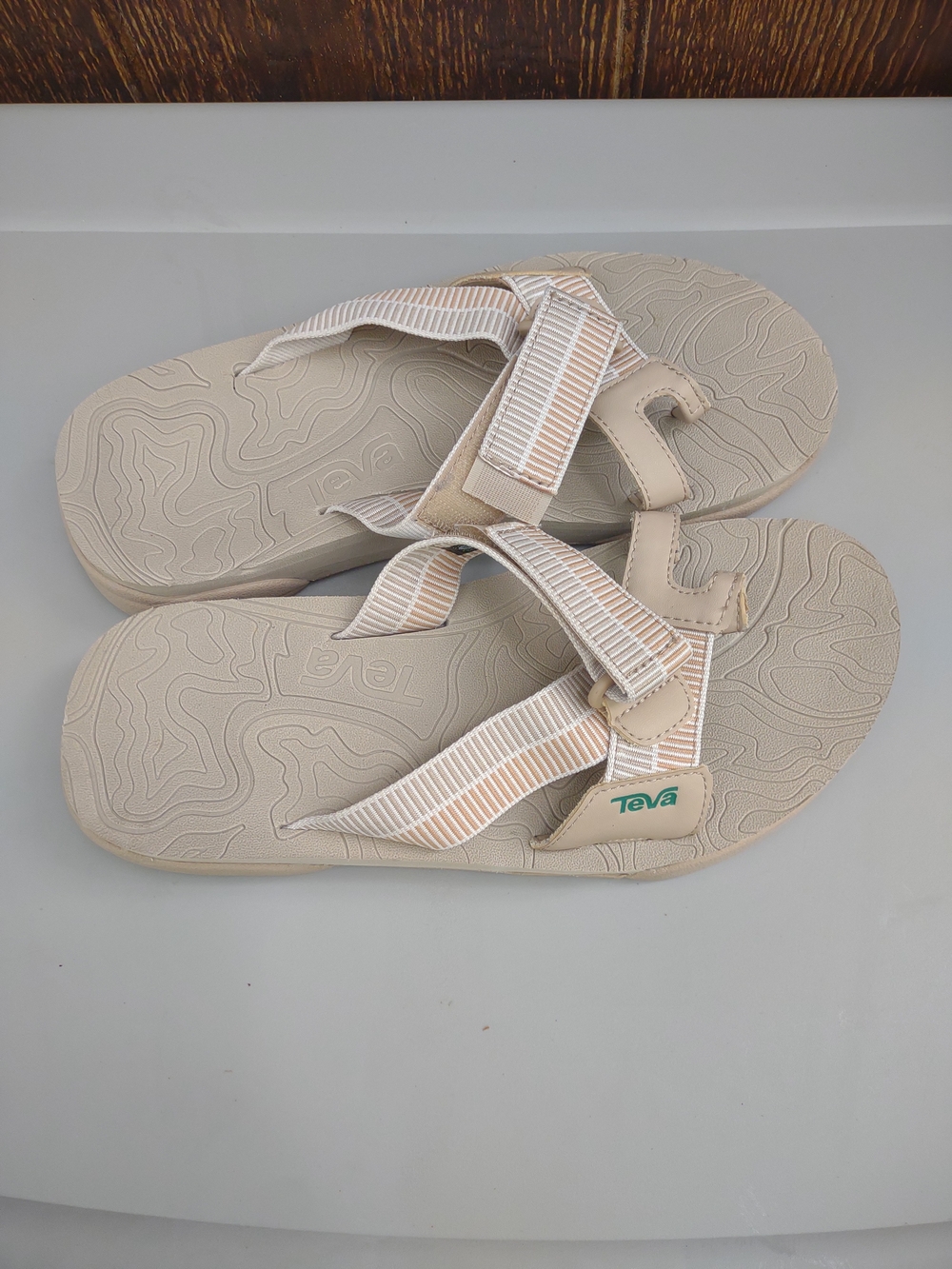 Teva Beige Striped Strap Sandals Women's 8